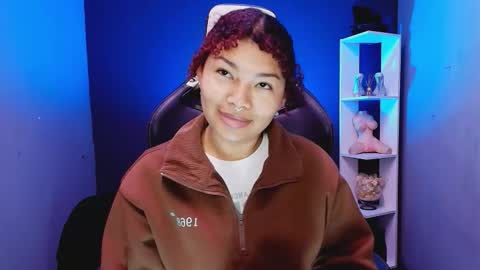 Snapshot of hot_chocolate_4u chatting on October 24, 12:12 pm hot chocolate 4u online show from October 24, 12:12 pm