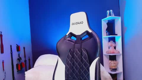 hot chocolate 4u online show from December 5, 12:36 pm