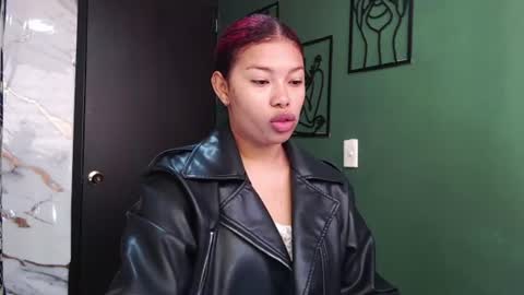 hot chocolate 4u online show from July 26, 4:58 pm