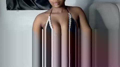 Snapshot of hot_chocoxxxx chatting on April 15, 9:38 am sonia mis choco online show from April 15, 9:38 am