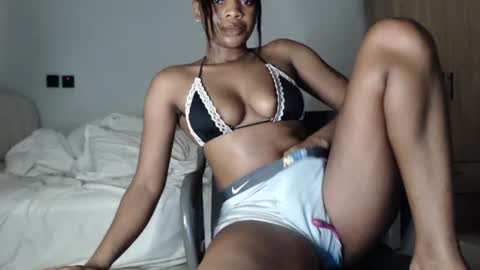 Snapshot of hot_chocoxxxx chatting on August 2, 10:41 pm sonia mis choco online show from August 2, 10:41 pm