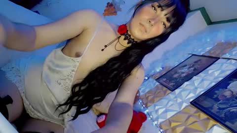 its me CLAUDIA online show from March 6, 1:37 am