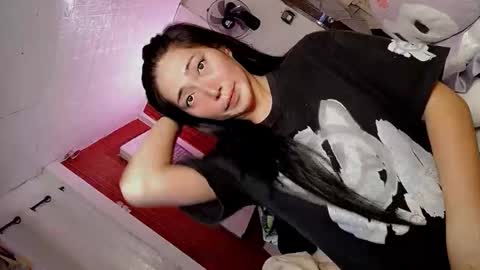 its me CLAUDIA online show from April 28, 8:52 am
