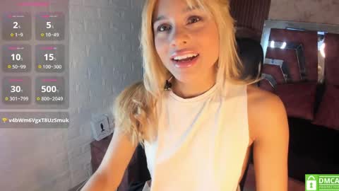 Snapshot of hot_cupid01 chatting on April 12, 10:53 am Valery online show from April 12, 10:53 am