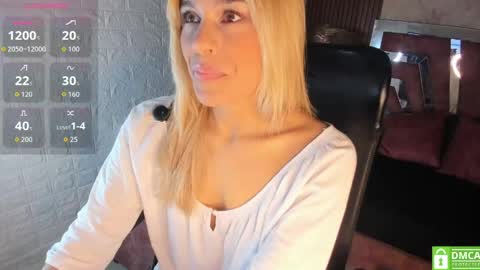 Snapshot of hot_cupid01 chatting on April 14, 10:43 am Valery online show from April 14, 10:43 am