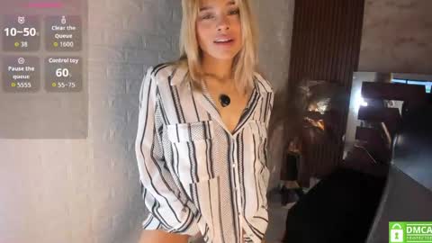 Snapshot of hot_cupid01 chatting on April 28, 11:04 am Valery online show from April 28, 11:04 am