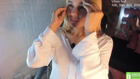 Snapshot of hot_cupid01 chatting on April 29, 10:41 am Valery online show from April 29, 10:41 am
