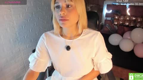 Snapshot of hot_cupid01 chatting on May 2, 10:53 am Valery online show from May 2, 10:53 am
