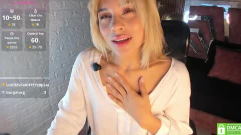 Snapshot of hot_cupid01 chatting on May 19, 10:54 am Valery online show from May 19, 10:54 am