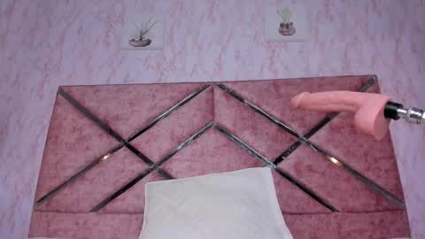 Emily online show from October 19, 11:44 am