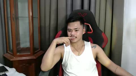 hot_emmanuel online show from October 23, 4:34 am