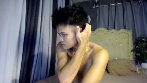 hot_fucker_ online show from March 17, 7:23 am