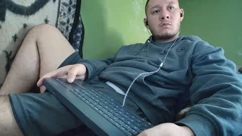 hot_guy36 online show from December 3, 4:49 pm
