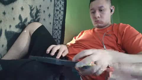 hot_guy36 online show from May 11, 4:15 pm
