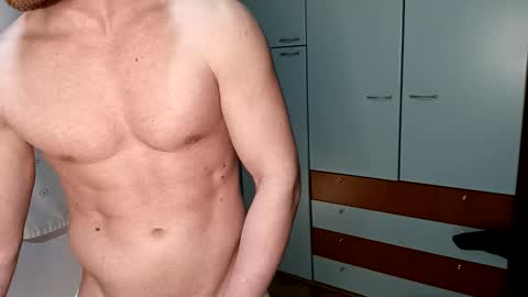 Snapshot of hot_italianboy chatting on April 3, 10:30 pm hot_italianboy online show from April 3, 10:30 pm