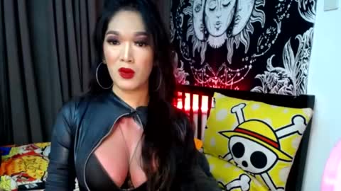 Jessica Cumshow FOLLOW ME online show from May 8, 7:08 pm