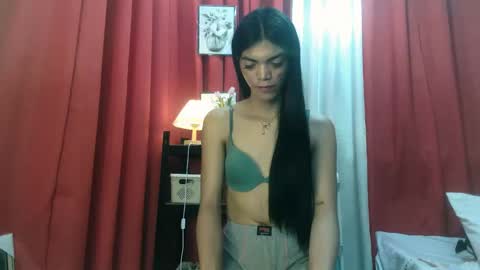 hot_keysha online show from May 13, 3:15 am