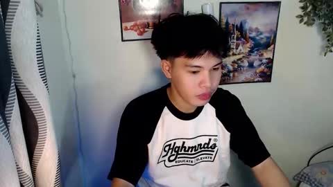 mark online show from March 22, 11:46 am