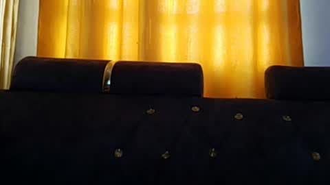 Snapshot of hot_kittyy chatting on June 14, 10:17 am ella online show from June 14, 10:17 am