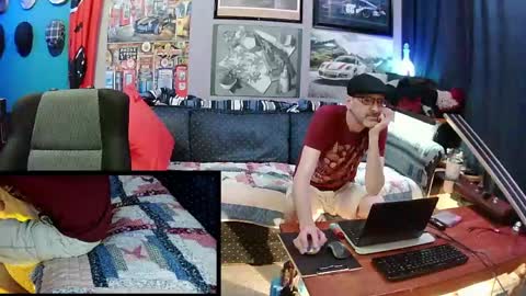 Snapshot of hot_krispy_kreme chatting on May 8, 11:32 pm hot_krispy_kreme online show from May 8, 11:32 pm