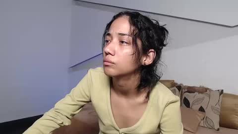 Snapshot of hot_little_bunny chatting on September 23, 8:23 pm Alana online show from September 23, 8:23 pm