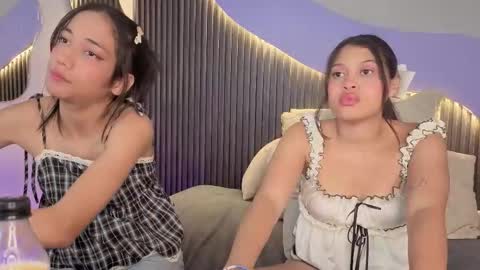 Snapshot of hot_little_bunny chatting on February 28, 9:16 pm Alana online show from February 28, 9:16 pm