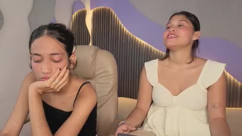 Snapshot of hot_little_bunny chatting on March 8, 9:40 pm Alana online show from March 8, 9:40 pm