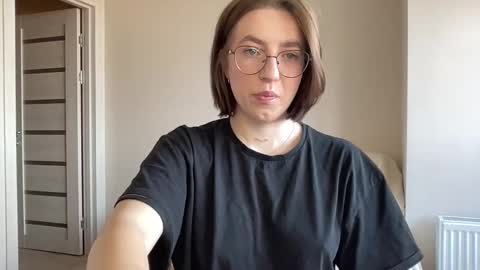 Lina online show from December 13, 10:30 am