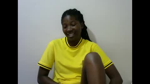 Snapshot of hot_lonnah chatting on January 24, 6:03 am LONNAH online show from January 24, 6:03 am