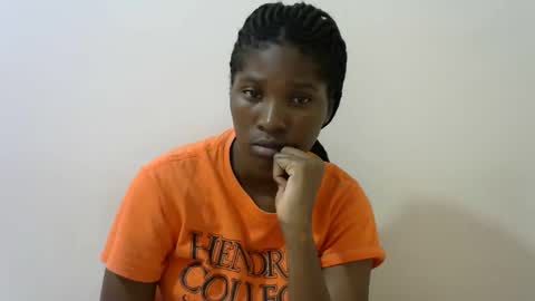 Snapshot of hot_lonnah chatting on January 29, 9:23 am LONNAH online show from January 29, 9:23 am