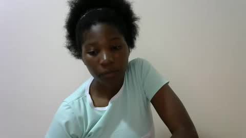Snapshot of hot_lonnah chatting on February 2, 5:26 pm LONNAH online show from February 2, 5:26 pm