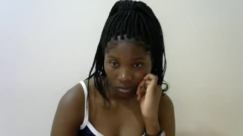 Snapshot of hot_lonnah chatting on February 10, 9:58 am LONNAH online show from February 10, 9:58 am