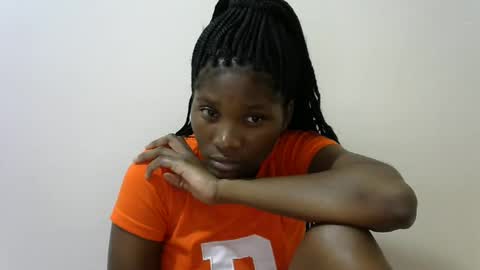 Snapshot of hot_lonnah chatting on February 11, 9:46 pm LONNAH online show from February 11, 9:46 pm