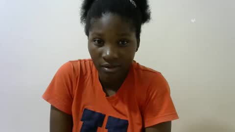 Snapshot of hot_lonnah chatting on March 1, 3:10 am LONNAH online show from March 1, 3:10 am