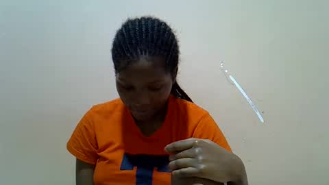 Snapshot of hot_lonnah chatting on September 9, 8:36 am LONNAH online show from September 9, 8:36 am