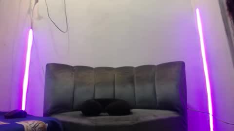 Snapshot of hot_mann11 chatting on March 3, 2:50 am angel online show from March 3, 2:50 am