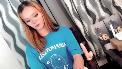 SWEET AGATHA online show from January 19, 9:11 am