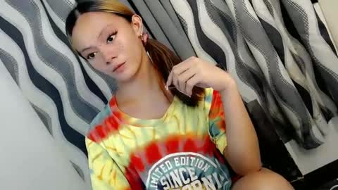 SWEET AGATHA online show from February 1, 9:54 am