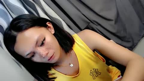 SWEET AGATHA online show from March 12, 8:08 am