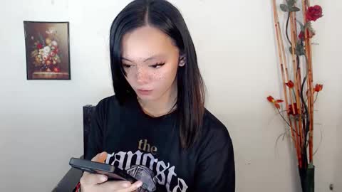 SWEET AGATHA online show from September 13, 7:41 am