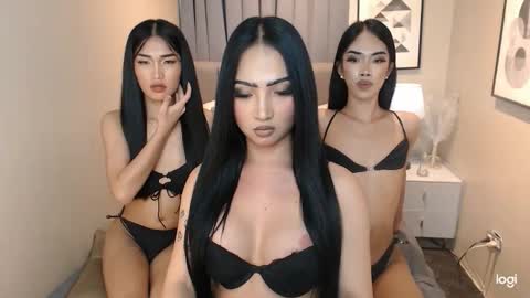 hot_nikki69 online show from March 21, 8:23 pm