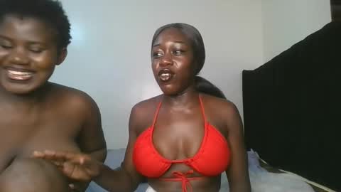 Snapshot of hot_petite1 chatting on April 4, 8:17 pm Hot petite online show from April 4, 8:17 pm
