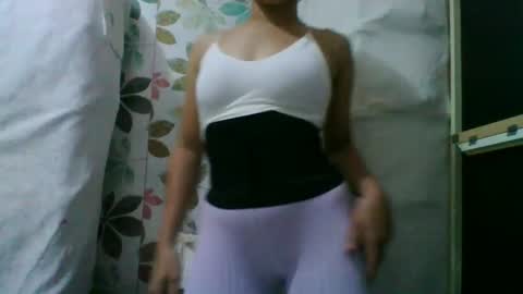 Snapshot of hot_pina2 chatting on March 30, 10:05 am hot_pina2 online show from March 30, 10:05 am