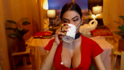 Snapshot of hot_pleasure_cock chatting on June 4, 9:59 am Julli Anna online show from June 4, 9:59 am