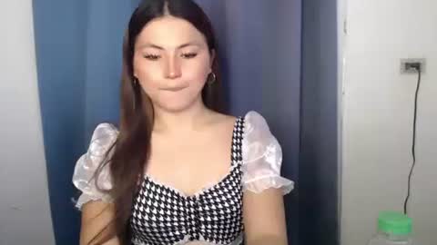 Nikki  online show from March 19, 6:17 am