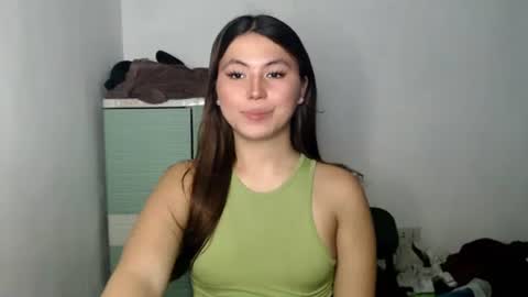 Nikki  online show from May 9, 3:39 pm