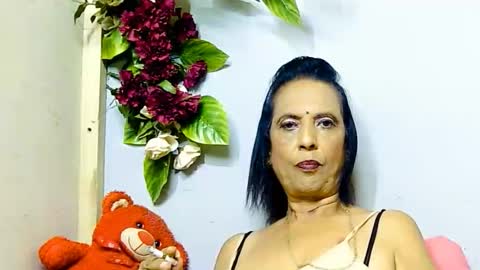 hot queen online show from June 8, 6:52 pm