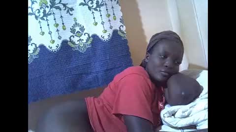 RAYLAH online show from December 13, 8:58 pm