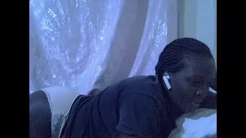 RAYLAH online show from February 21, 10:55 pm