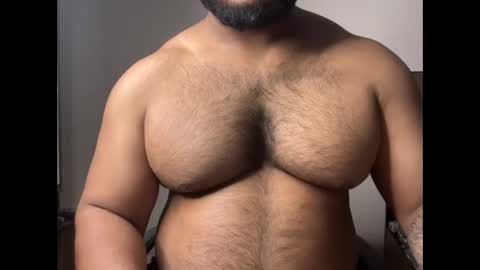 Snapshot of hot_roccohunter chatting on February 5, 5:17 pm pranit online show from February 5, 5:17 pm